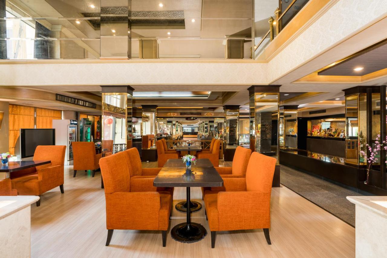 Niran Grand Hotel Bangkok Exterior photo