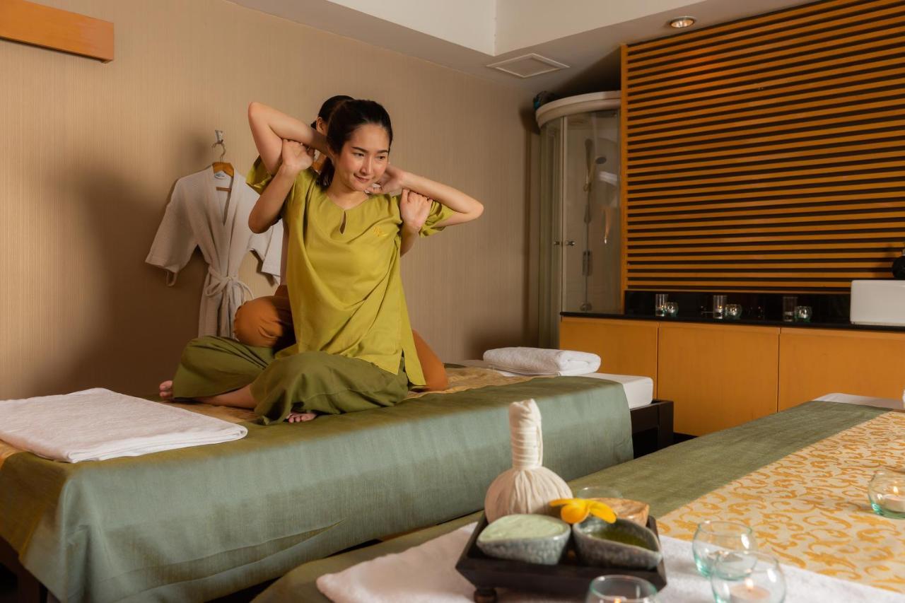 Niran Grand Hotel Bangkok Exterior photo